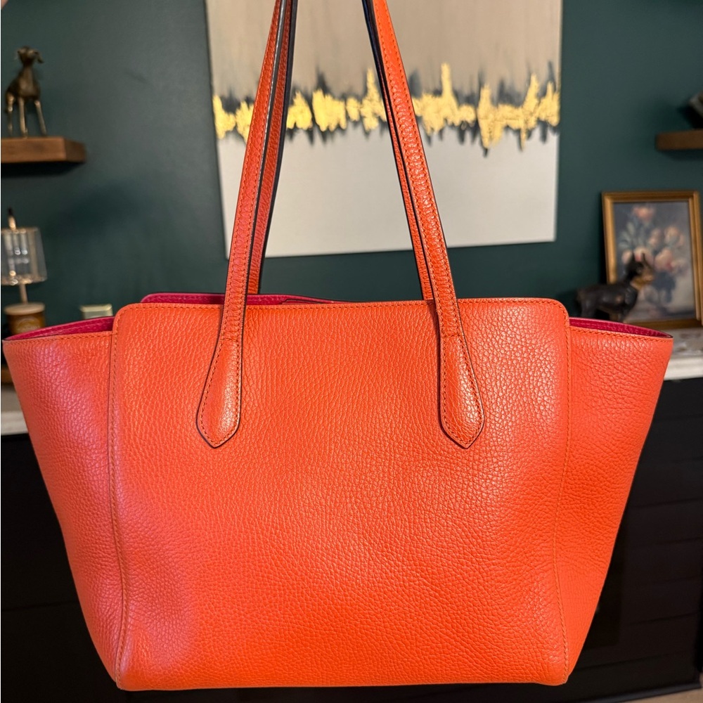 Gucci Orange Leather Tote with Pink Accent - Picture 3 of 16